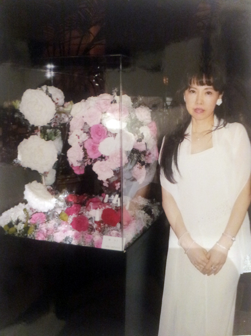 2005年5月 17〜20日　ホテルグランパシフィックメディアン（東京お台場）にて注目のプリザーブドフラワー作家によるディスプレイコレクションに出展